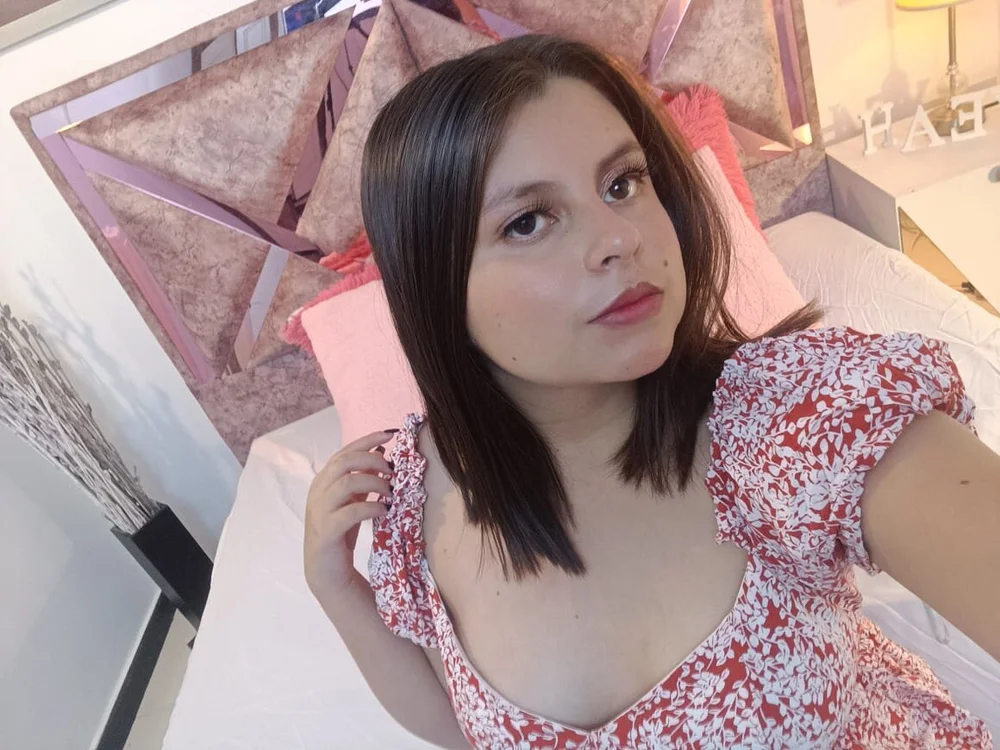 AprilRollins' Offline Chat Room