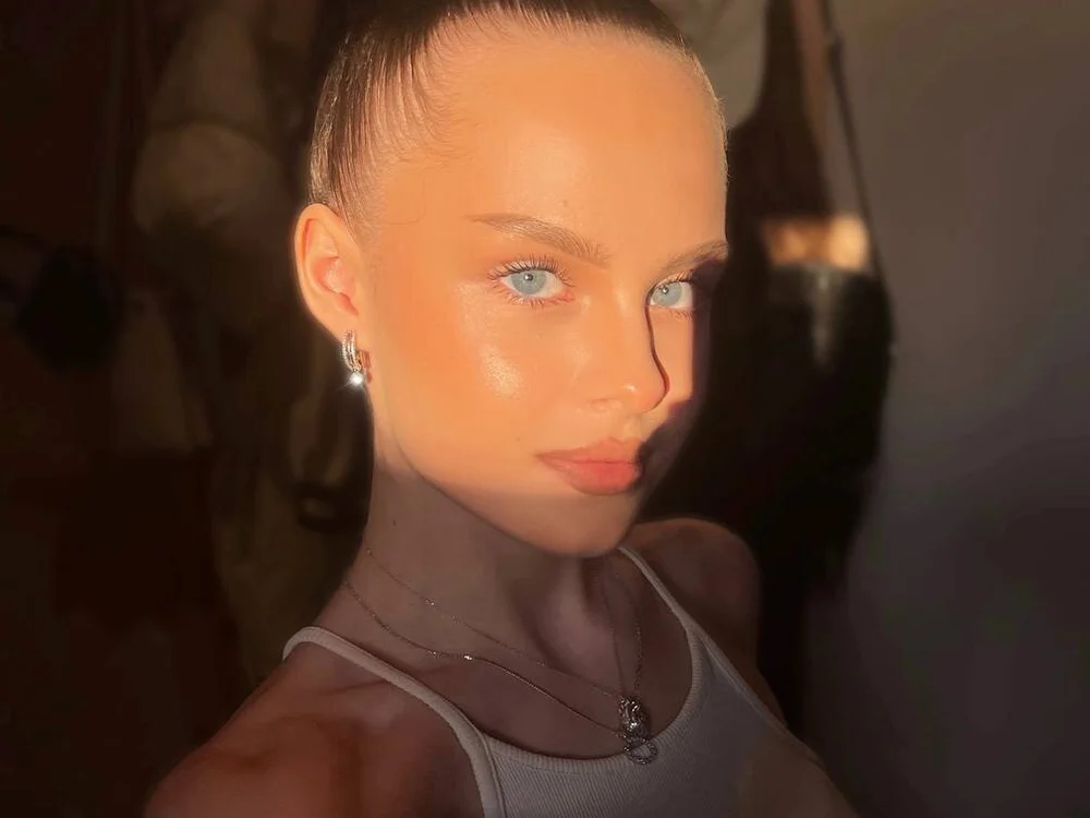 LaelBeteta's Offline XXX Chat