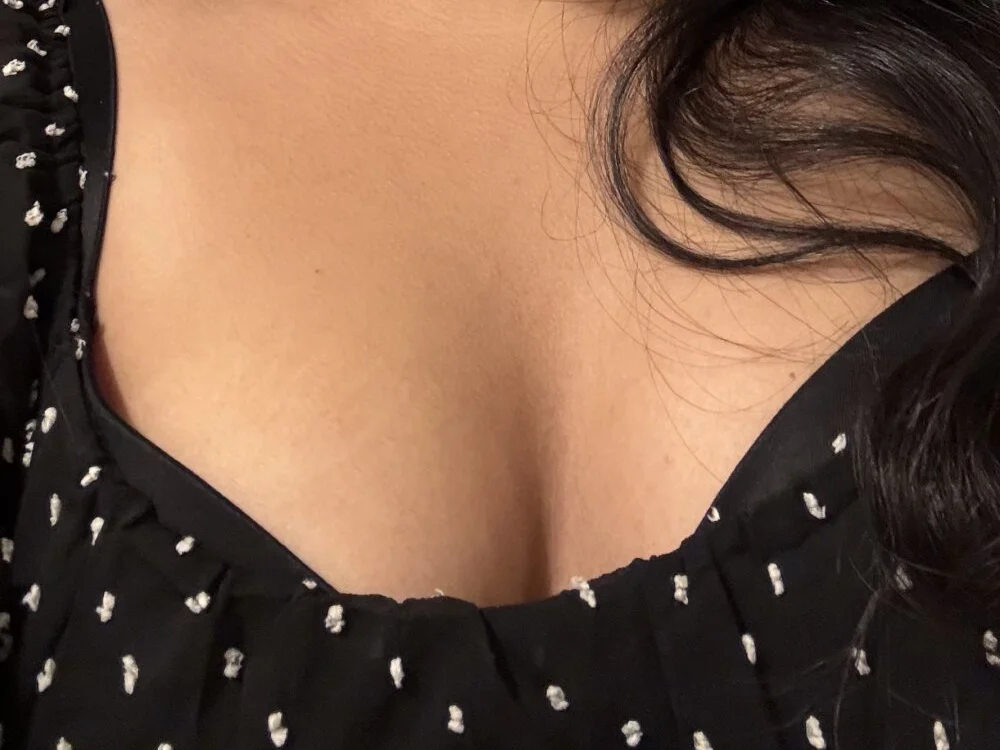 zuesnova's Offline XXX Chat