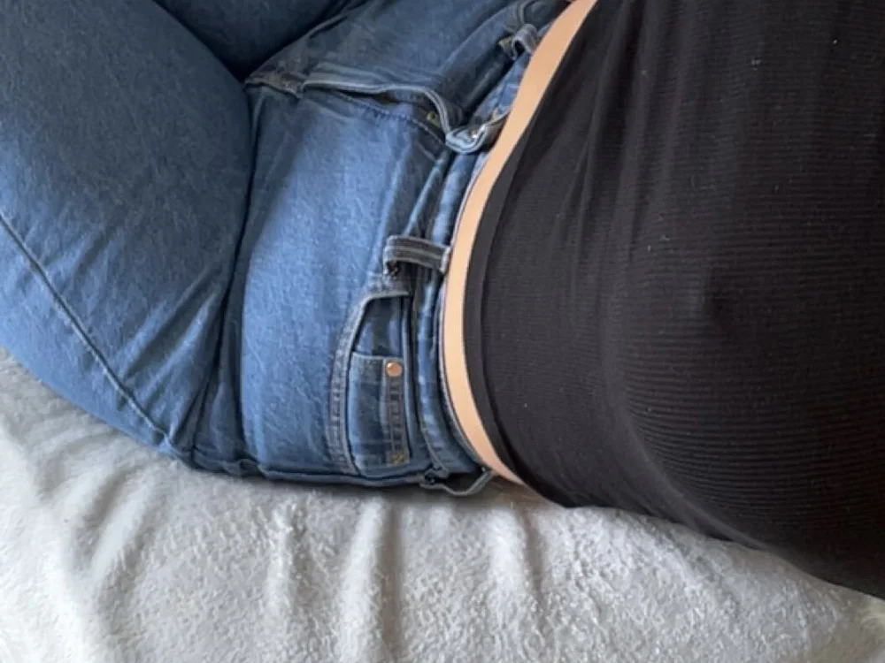 Laurarrr's most recent online preview