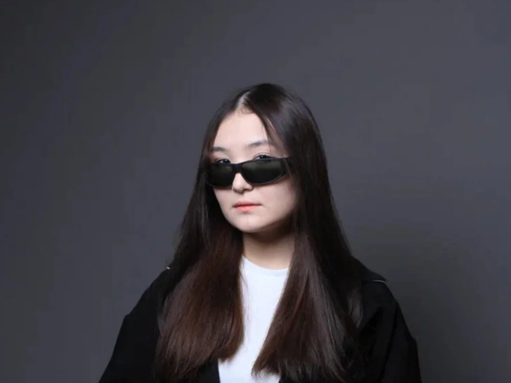 EdnaLogann's Offline Chat Room