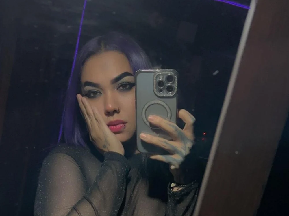 midnight_sweetnessn Offline XXX chat