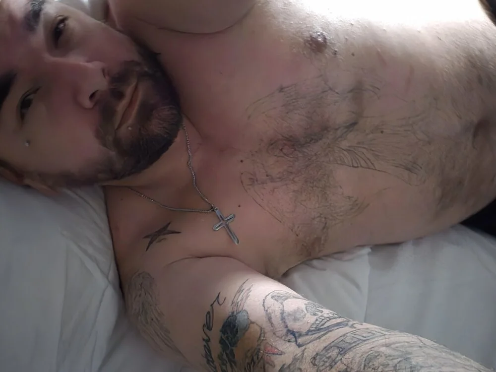 XXBigStrokesXX: офлайн-секс-чат