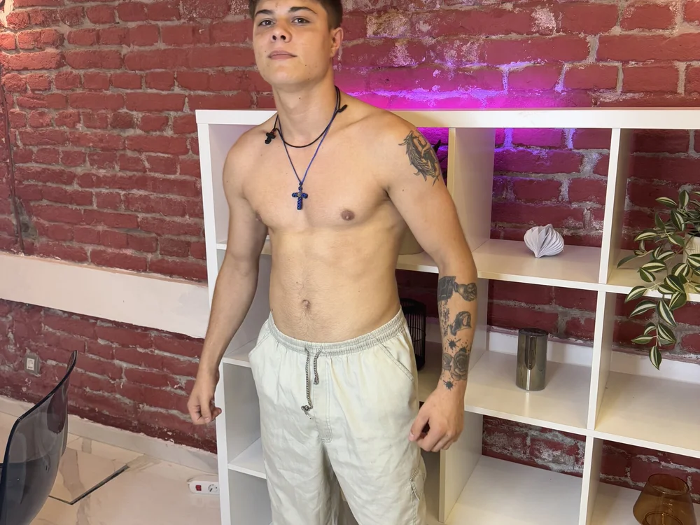 Offline chatovací místnost Mackenzie_Leon