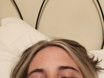 LaraSean - Girl 