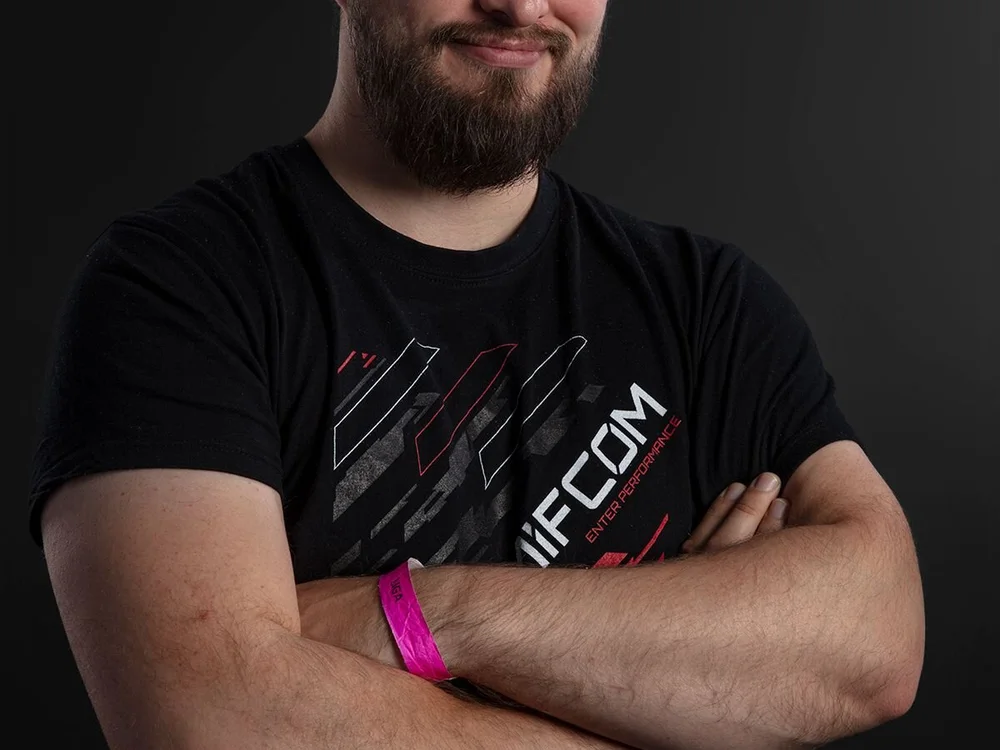 baertigerficker85's Offline Chat Room