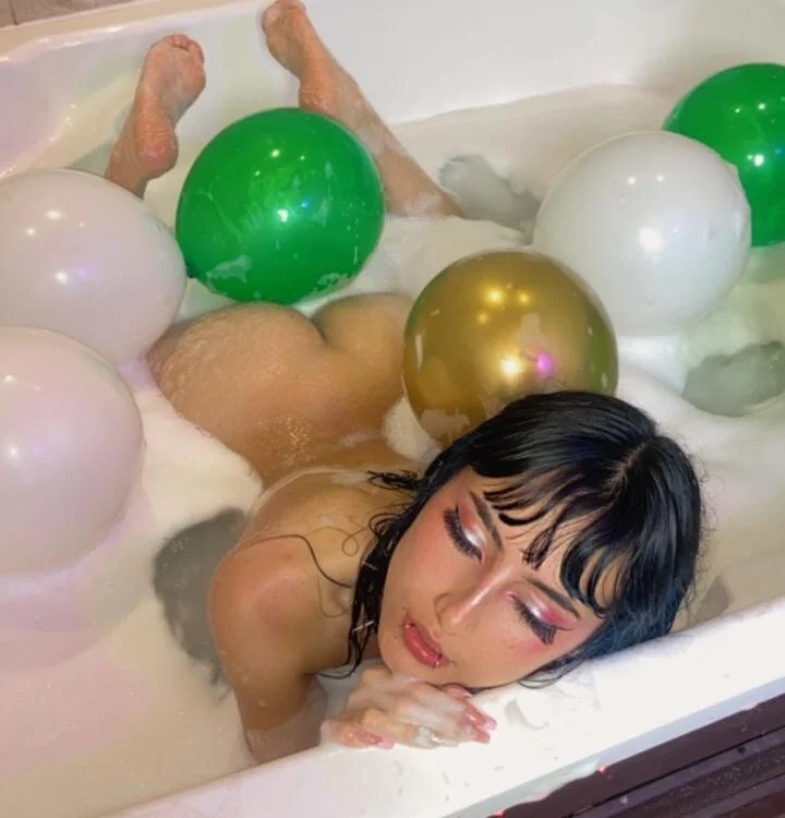 Offline XXX chat Vampgyal