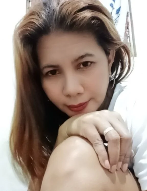 PinayMILF_69 offline XXX-chat