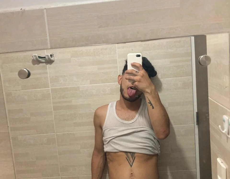 Piggy_Eddy Chat XXX offline