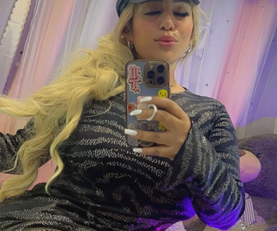 Chatroom XXX hors ligne de victoriacopper