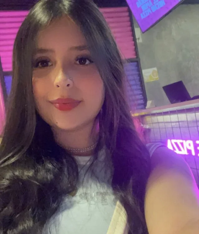 Offline chatovací místnost annie_foster