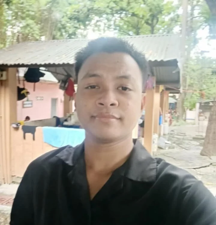 HUGECUMMER143 offline chatrum