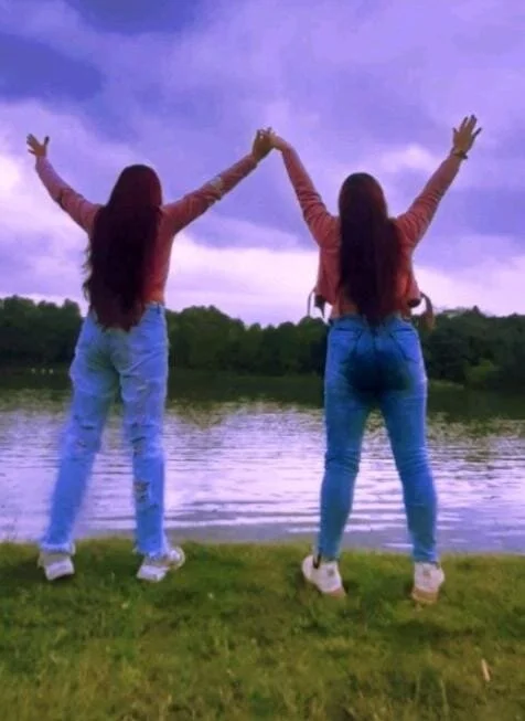 LOVEOFLESBIAN's Offline XXX Chat