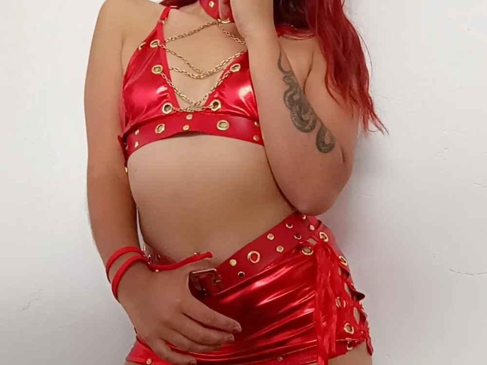 Juana_blackm 離線 XXX 聊天