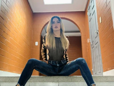 Camiiniieves profile