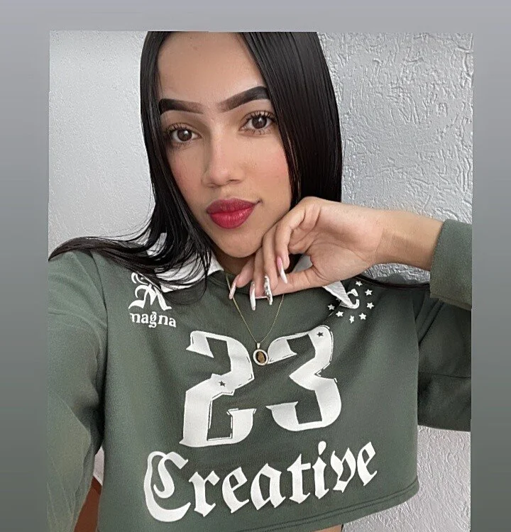 Isabella_teenn's Offline XXX Chat