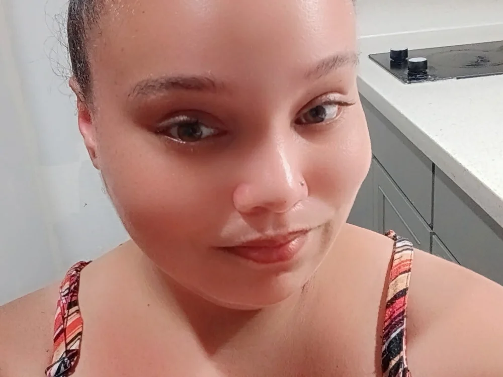 thickkizzy's Offline Chat Room