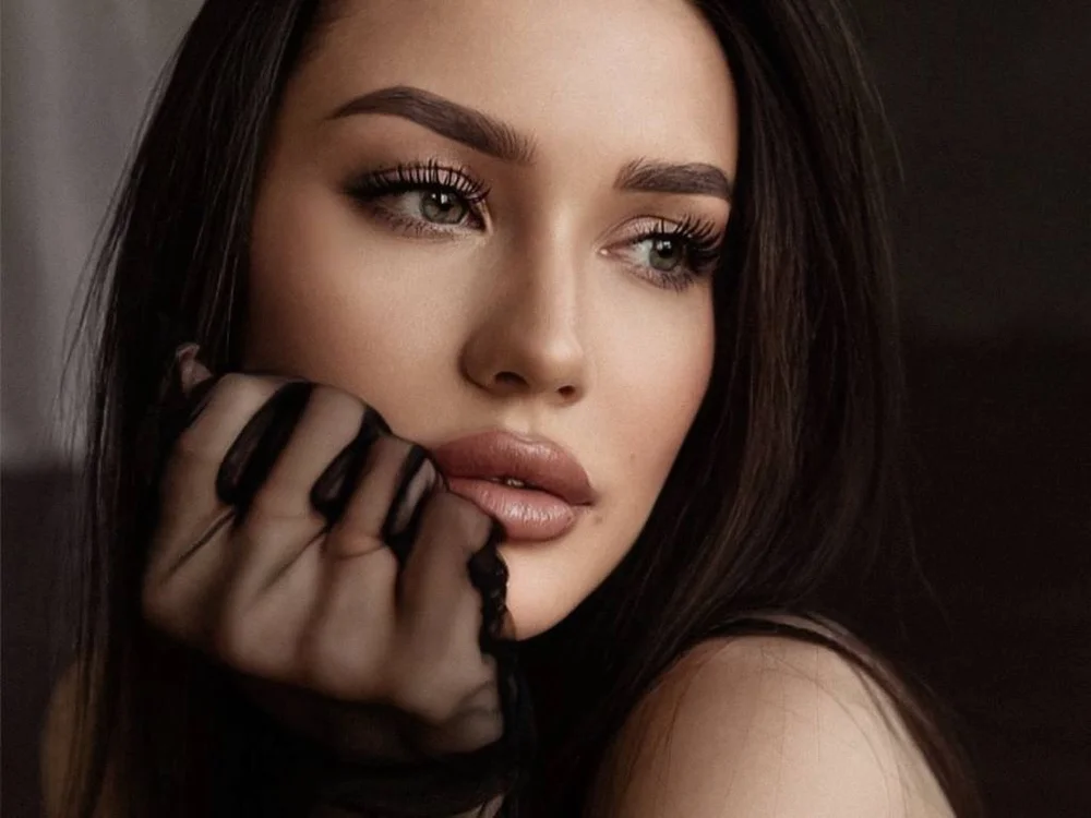 aria__milaa's Offline Chat Room
