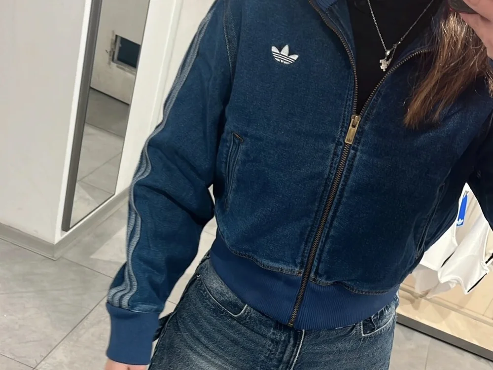 maggy44 Adlı Modelin Çevrimdışı XXX Sohbeti