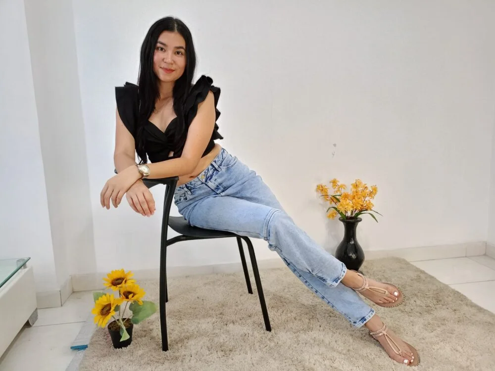 sara-martinez-'s Offline XXX Chat