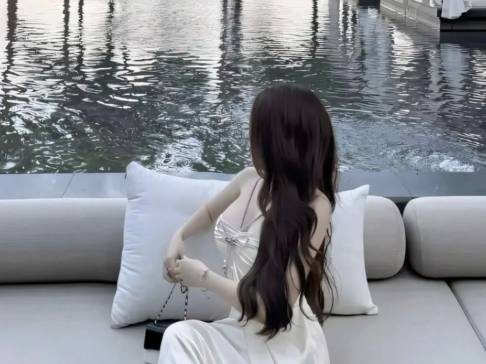 Nabiii6868 Offline XXX-chat