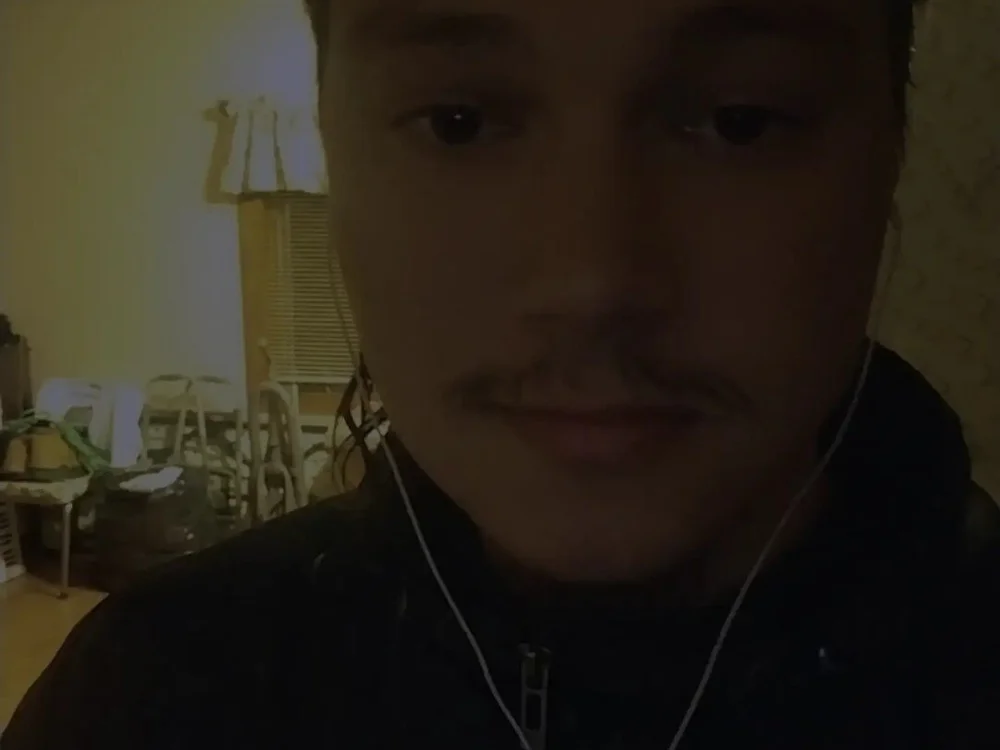 BraidedDesigner's Offline Chat Room