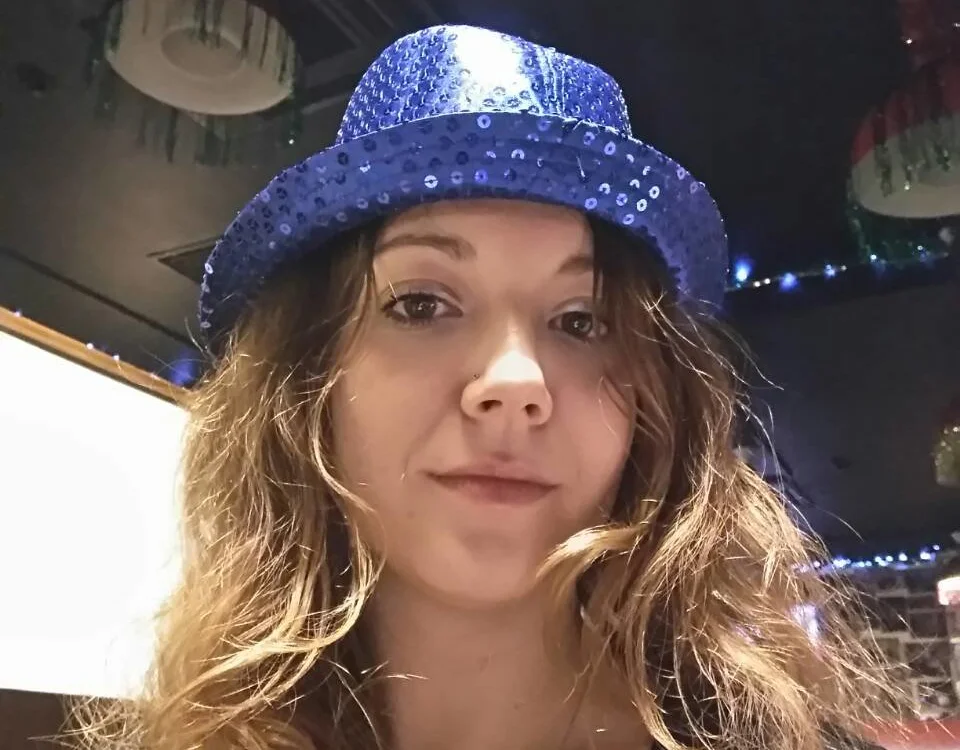 DestinyNia offline chatrum