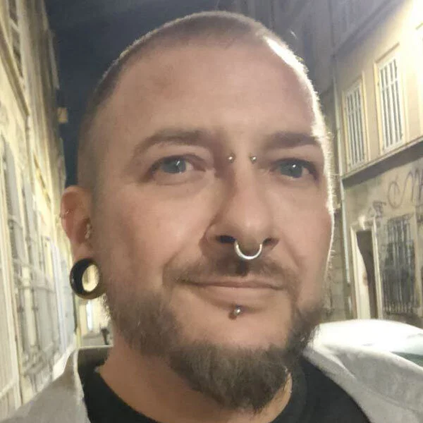 Law_Leek Chat XXX offline