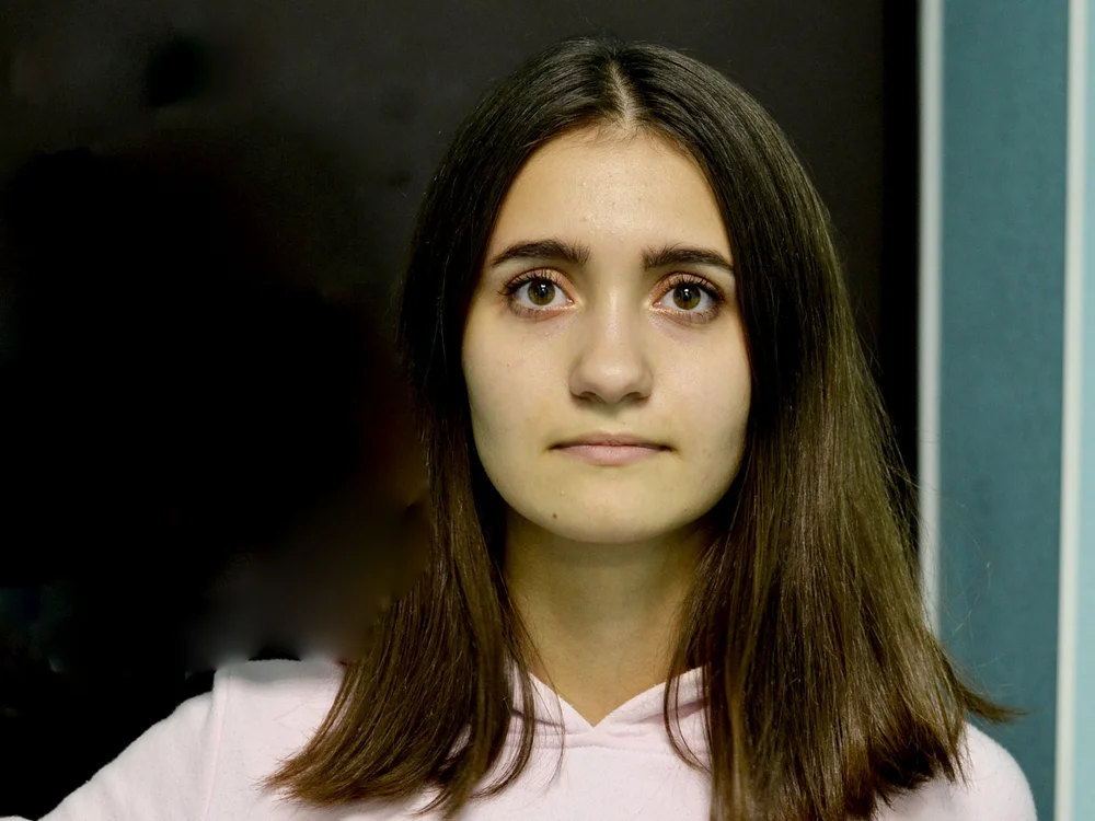 Effieniy Adlı Modelin Çevrimdışı Sohbet Odası