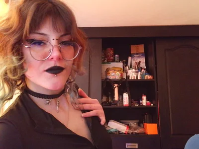 Rossiee_huntt - Girl 