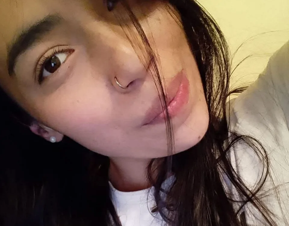 AyshelHotRs offline chatrum