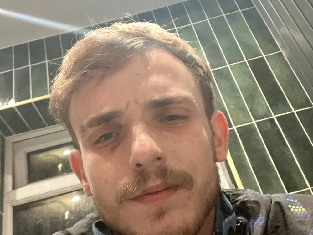 owennn444 offline chatrum