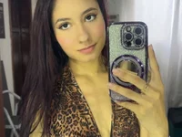 brendazoe's webcam live show