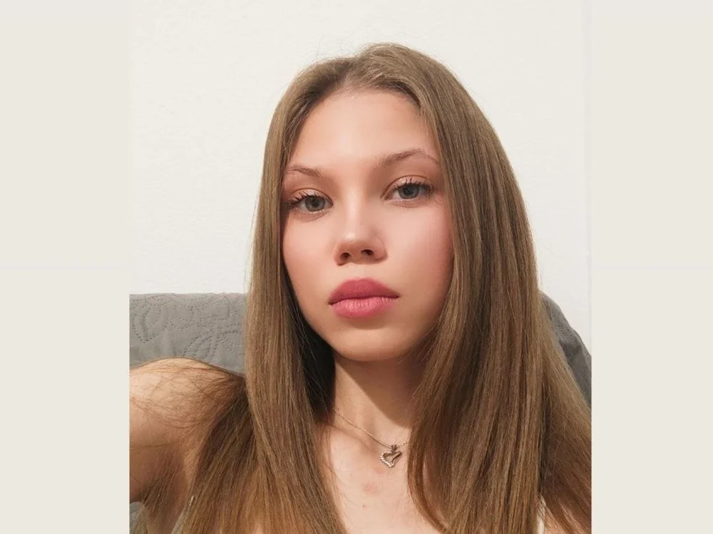 JodieHos' Offline Chat Room