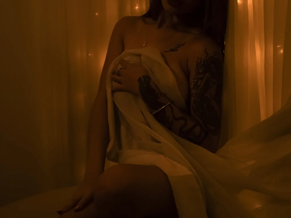 Abbie_Jones_1 offline XXX-chat