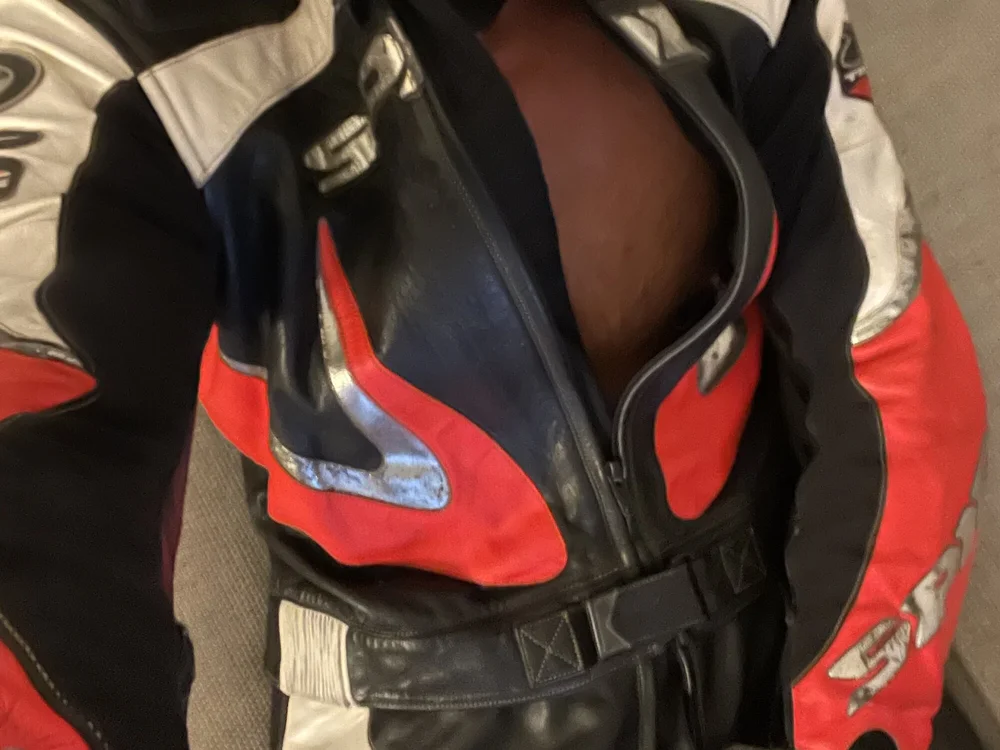 bikerslave_ offline chatrum