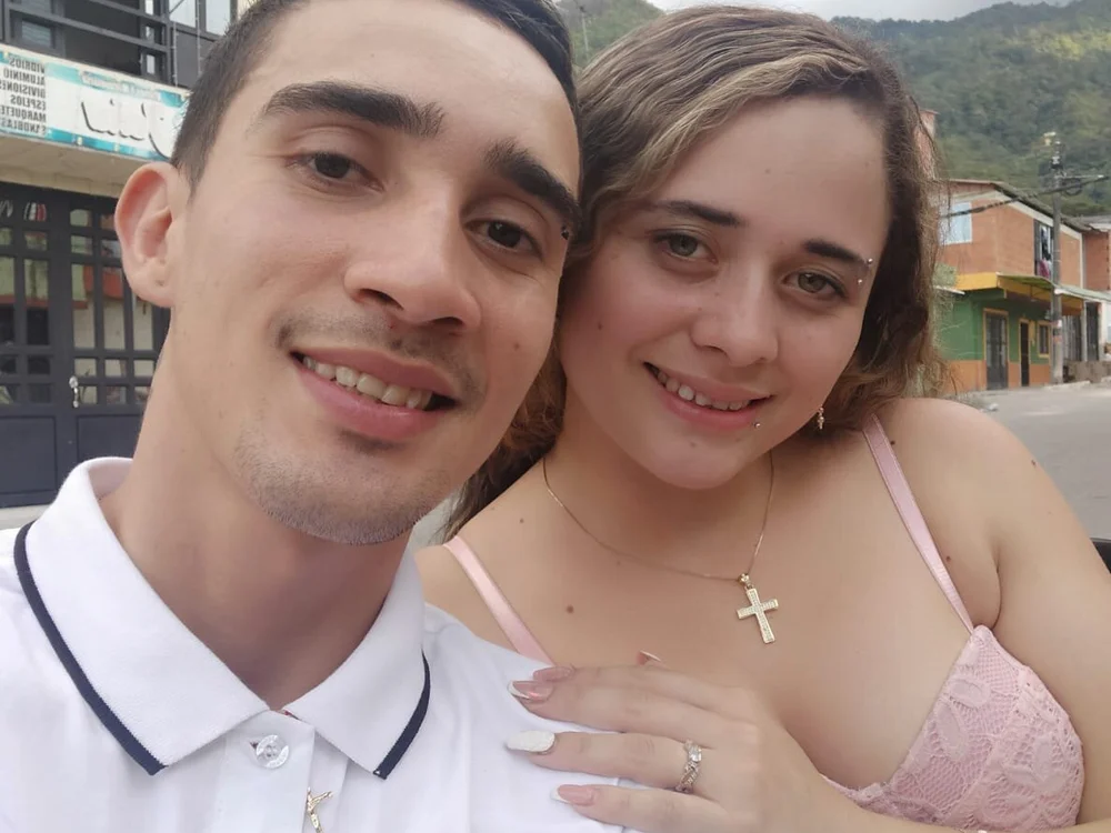 Issa_Jakot's Offline Chat Room