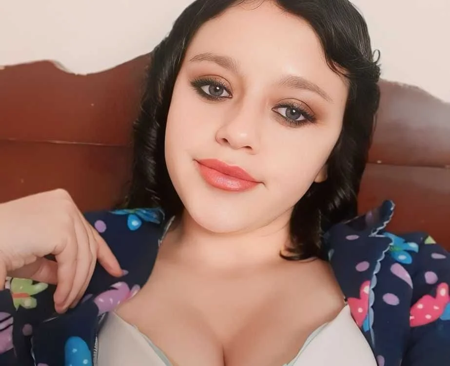 AyananSin's Offline Chat Room