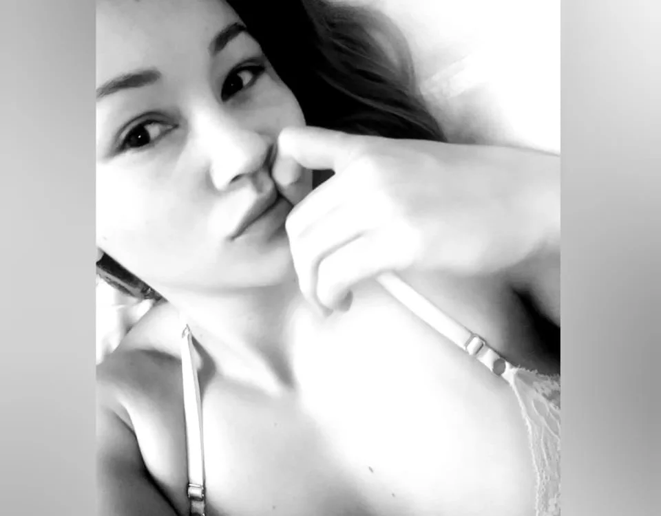 shanon_lee's Offline Chat Room