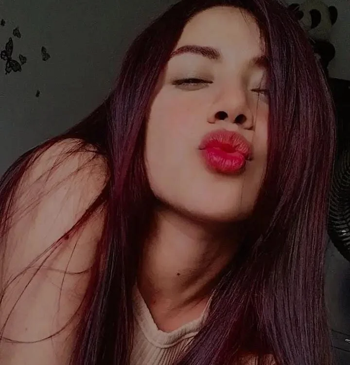 Katalina_Miller's Offline XXX Chat