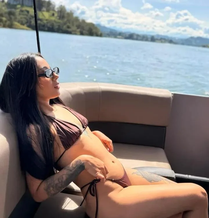 Chat +18 off-line de amelia_colee
