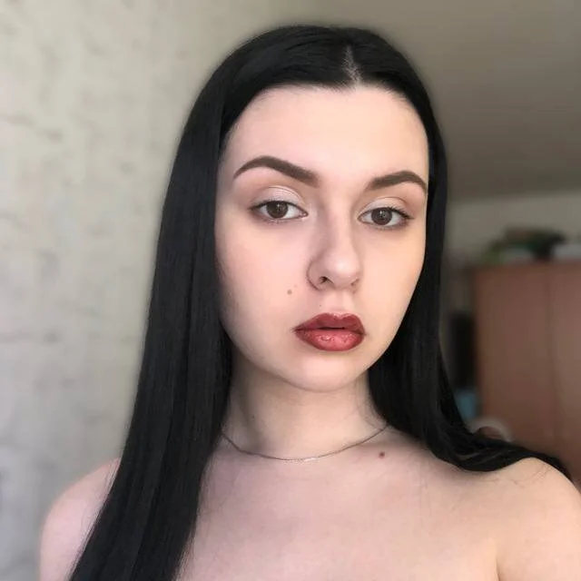 WhitneyDelmore's Offline Chat Room