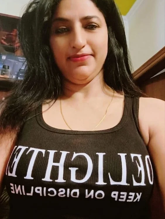 Arck_Royalgirl's Offline XXX Chat