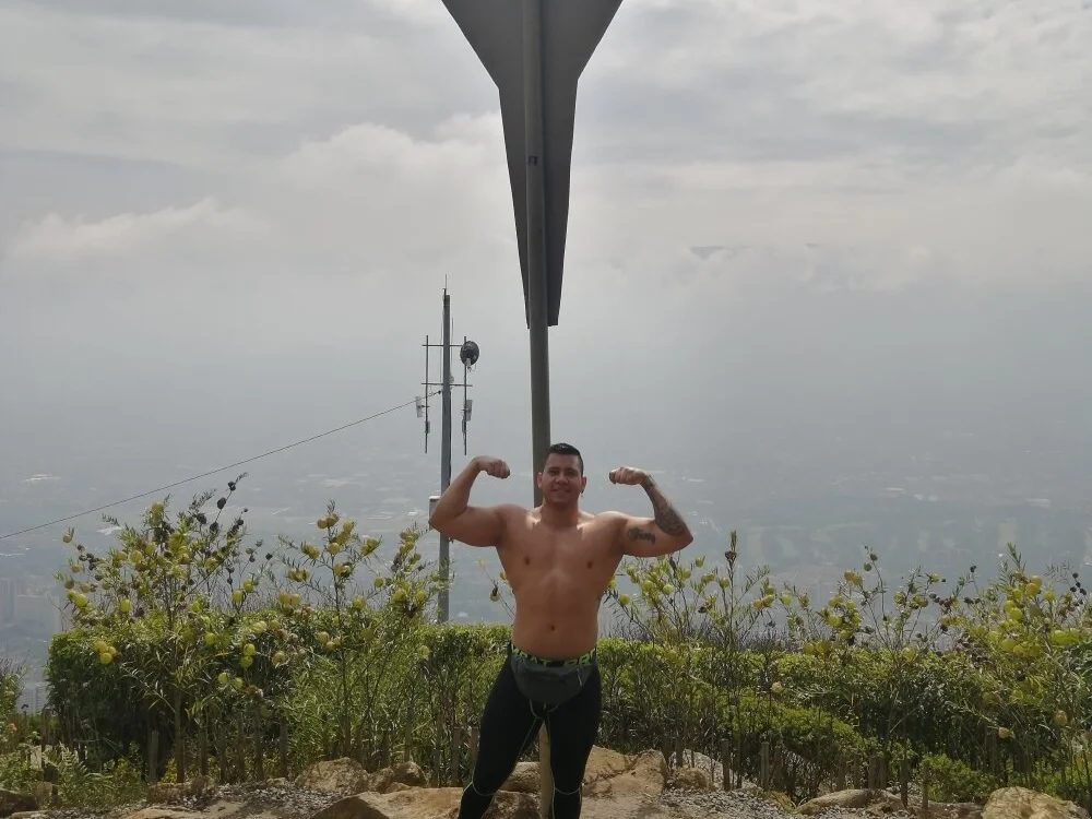 Martin_fiifn Offline XXX chat