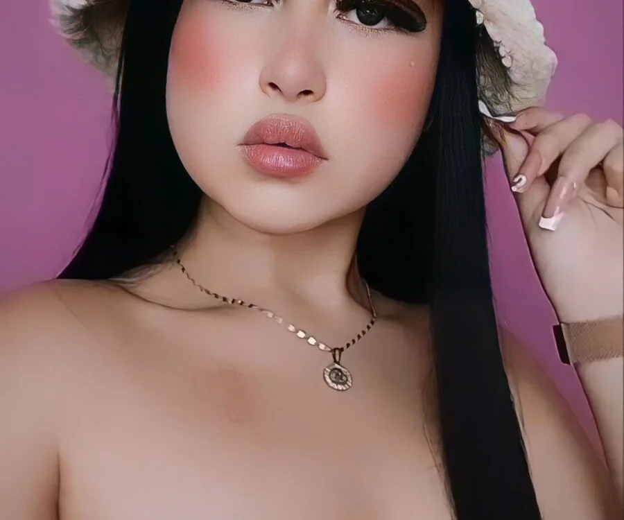 Chlo0e_'s Offline Chat Room