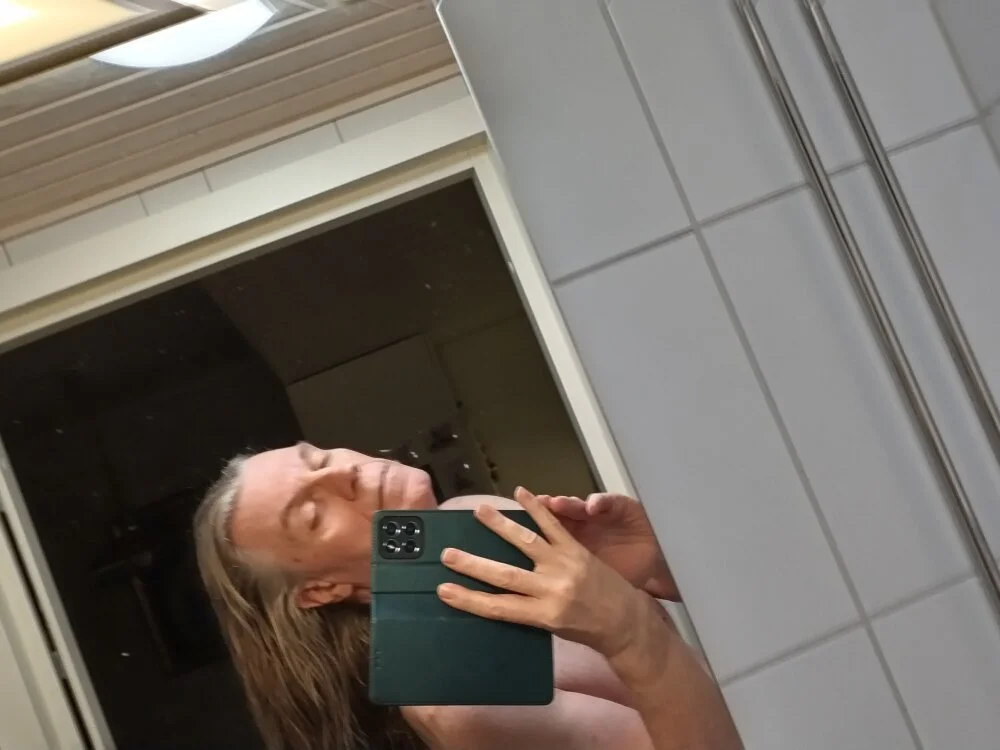 mixuman101 Chat XXX offline