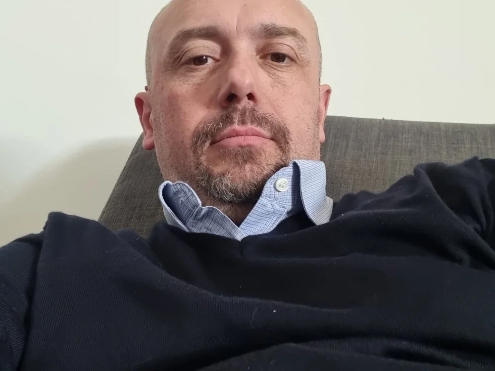 DavideMatteo's Offline Chat Room