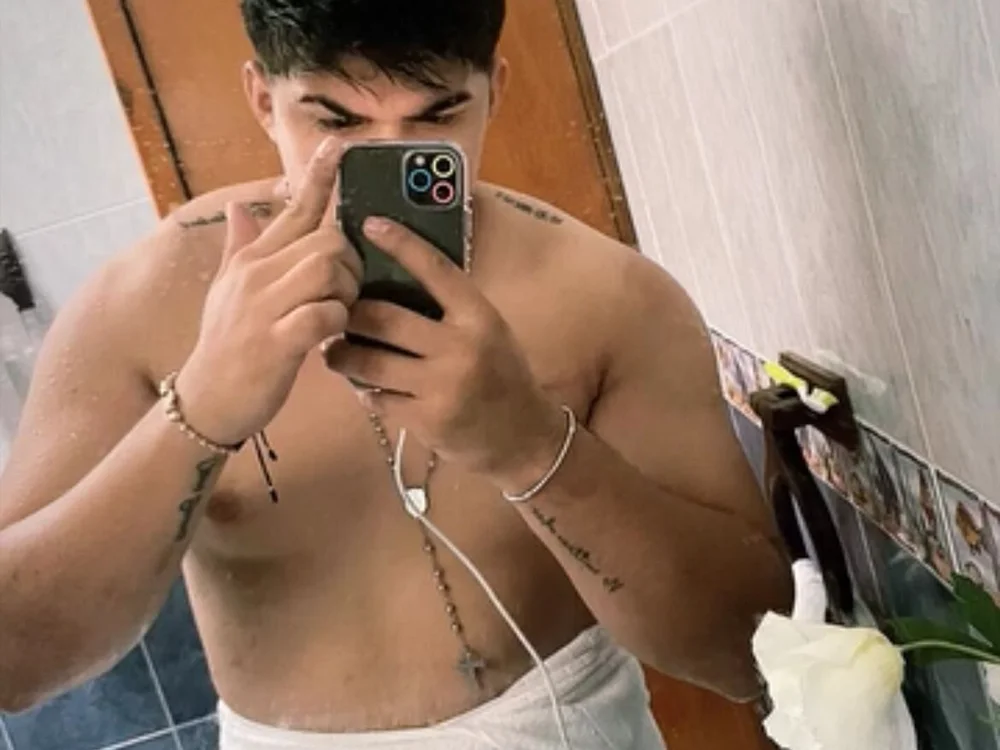 ห้องแชทออฟไลน์ของ Randy_Nicols