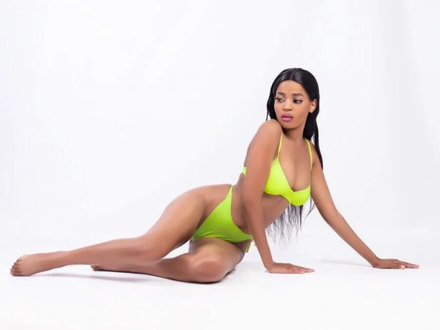 แชท XXX ออฟไลน์ของ Pearls88