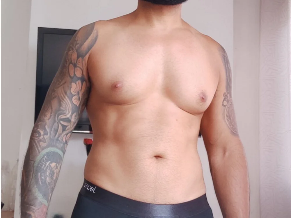 Lucius40 Offline XXX-chat